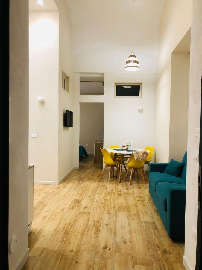 Suites Elifani Marina Трани Экстерьер фото